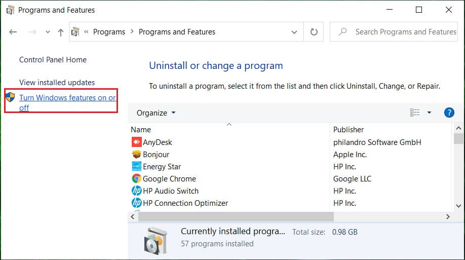 En el menú de la izquierda, haga clic en Activar o desactivar las características de Windows