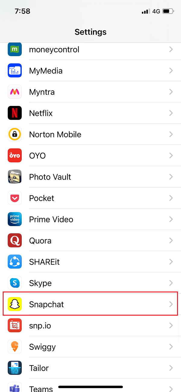 Toque el ícono de Configuración y seleccione Snapchat de la lista.